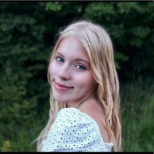 Meet your Posher, Kaleigh